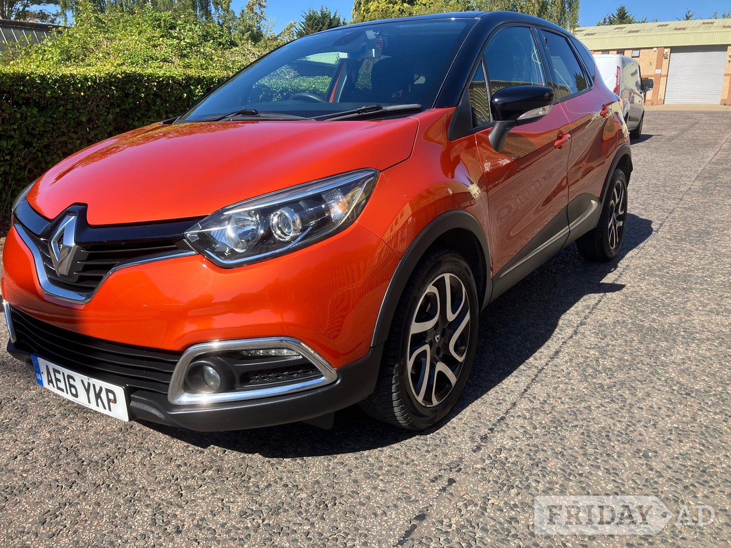 [ berth ]Renault Captur