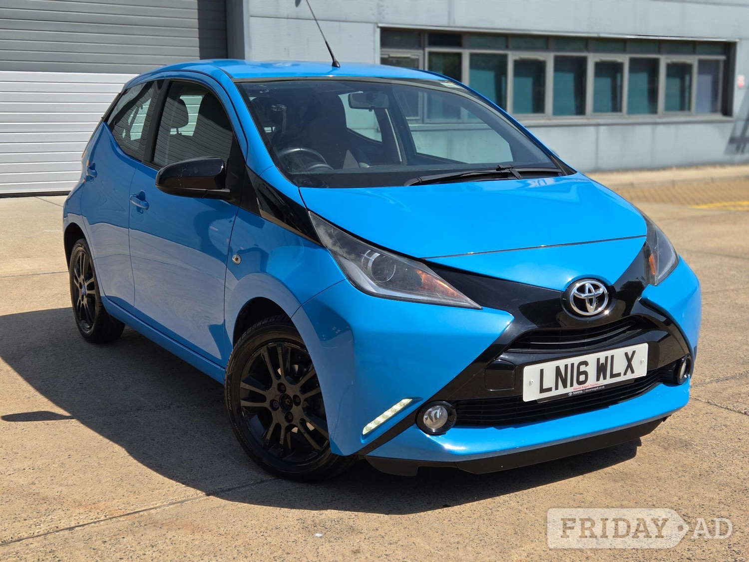 Toyota Aygo 2016 - Cars