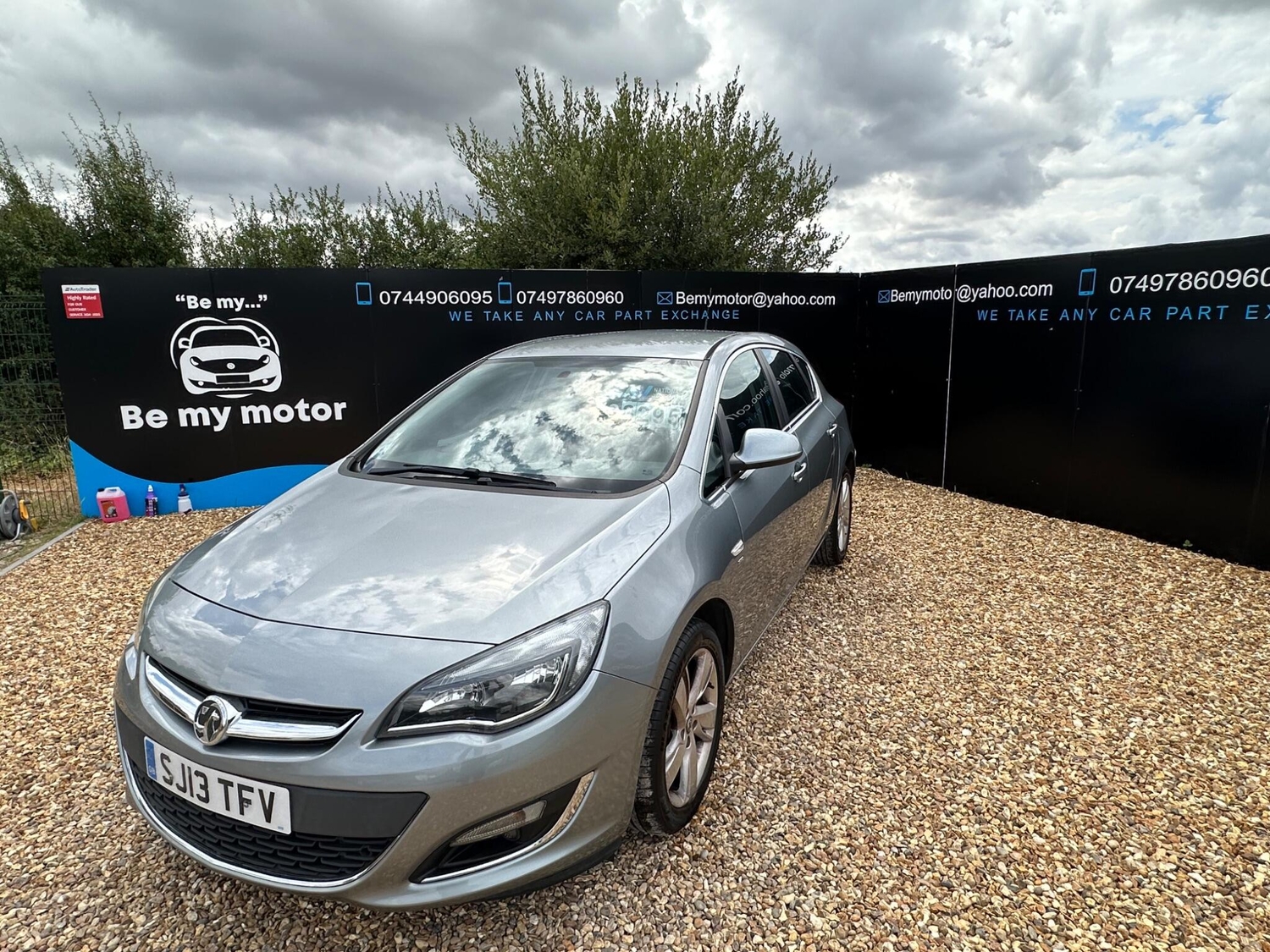 Vauxhall Astra 2013 - Cars