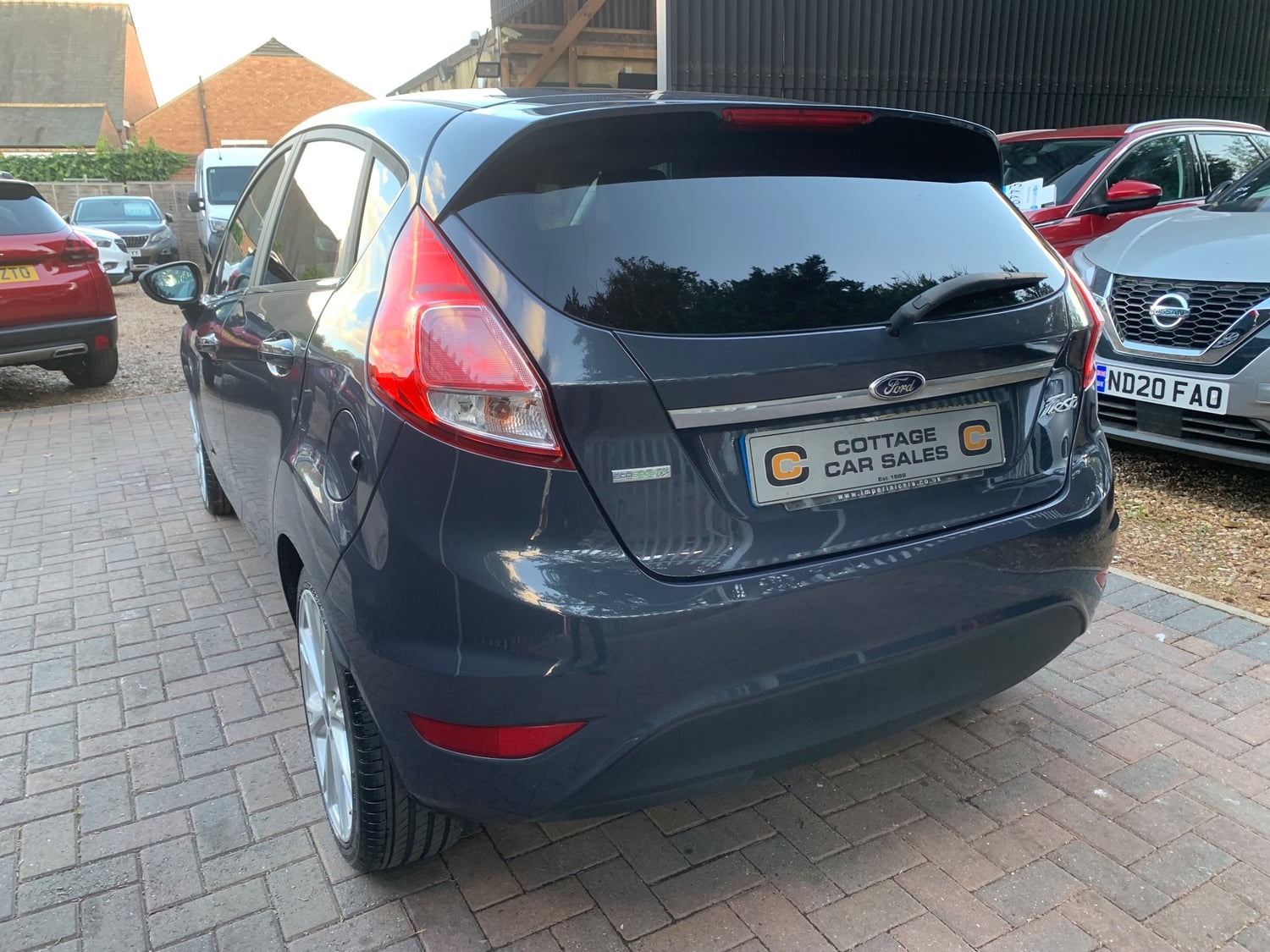 Ford Fiesta 2014 - Cars