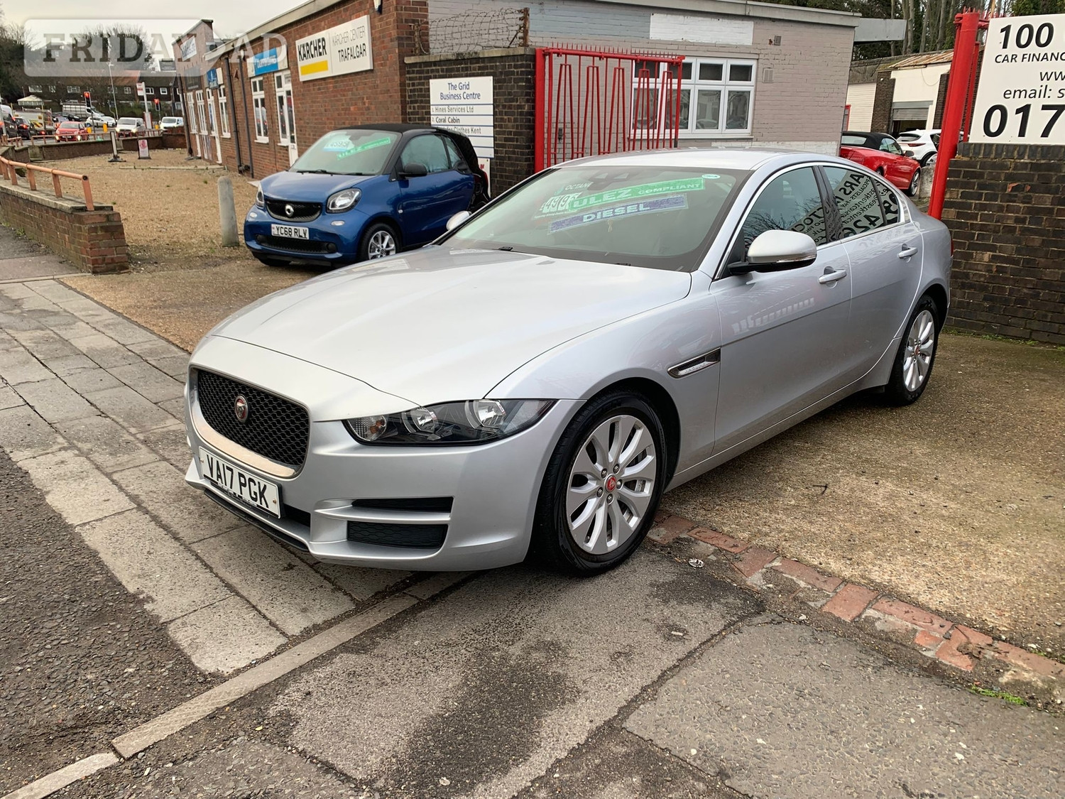 [ berth ]Jaguar XE