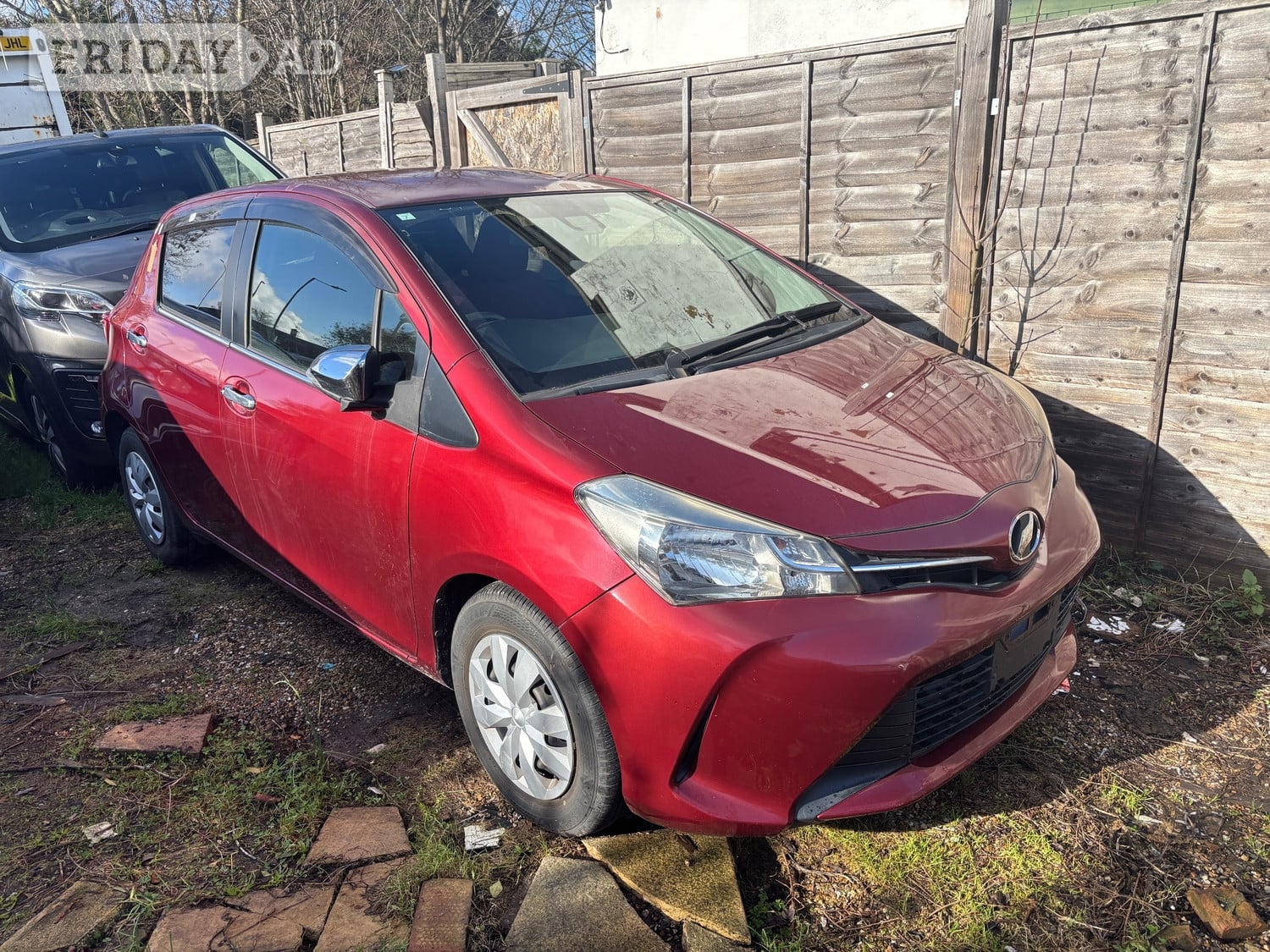 Toyota Yaris 2015 - Cars in Slough
