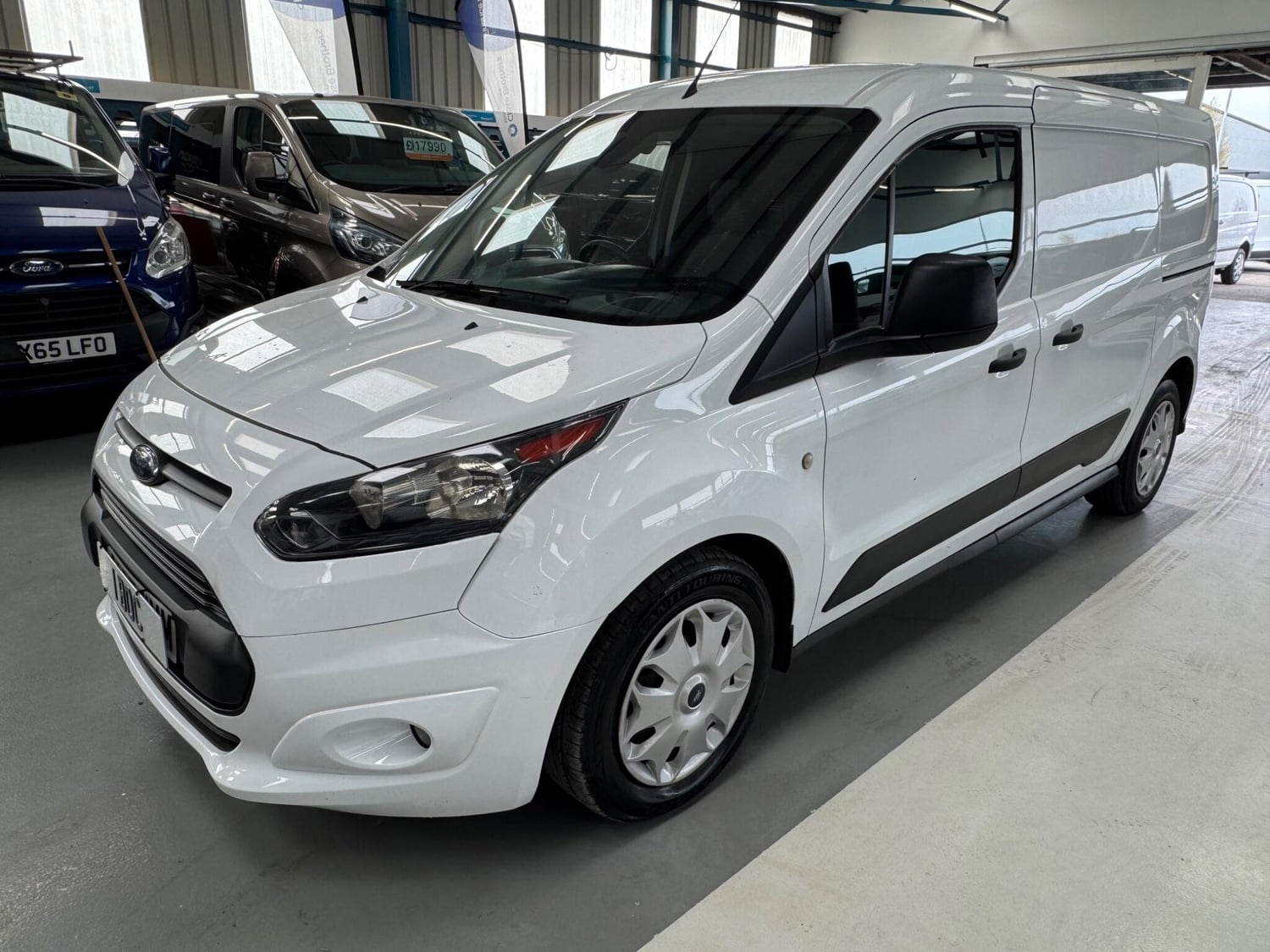 [ berth ]Ford Transit Connect