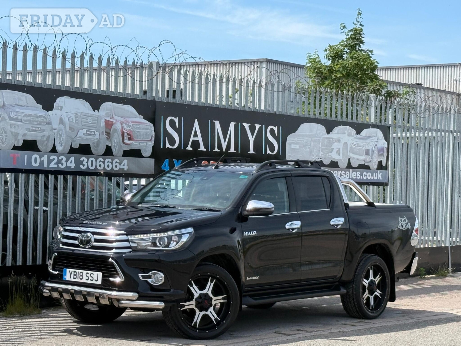 Toyota Hilux 2018 in Bedford