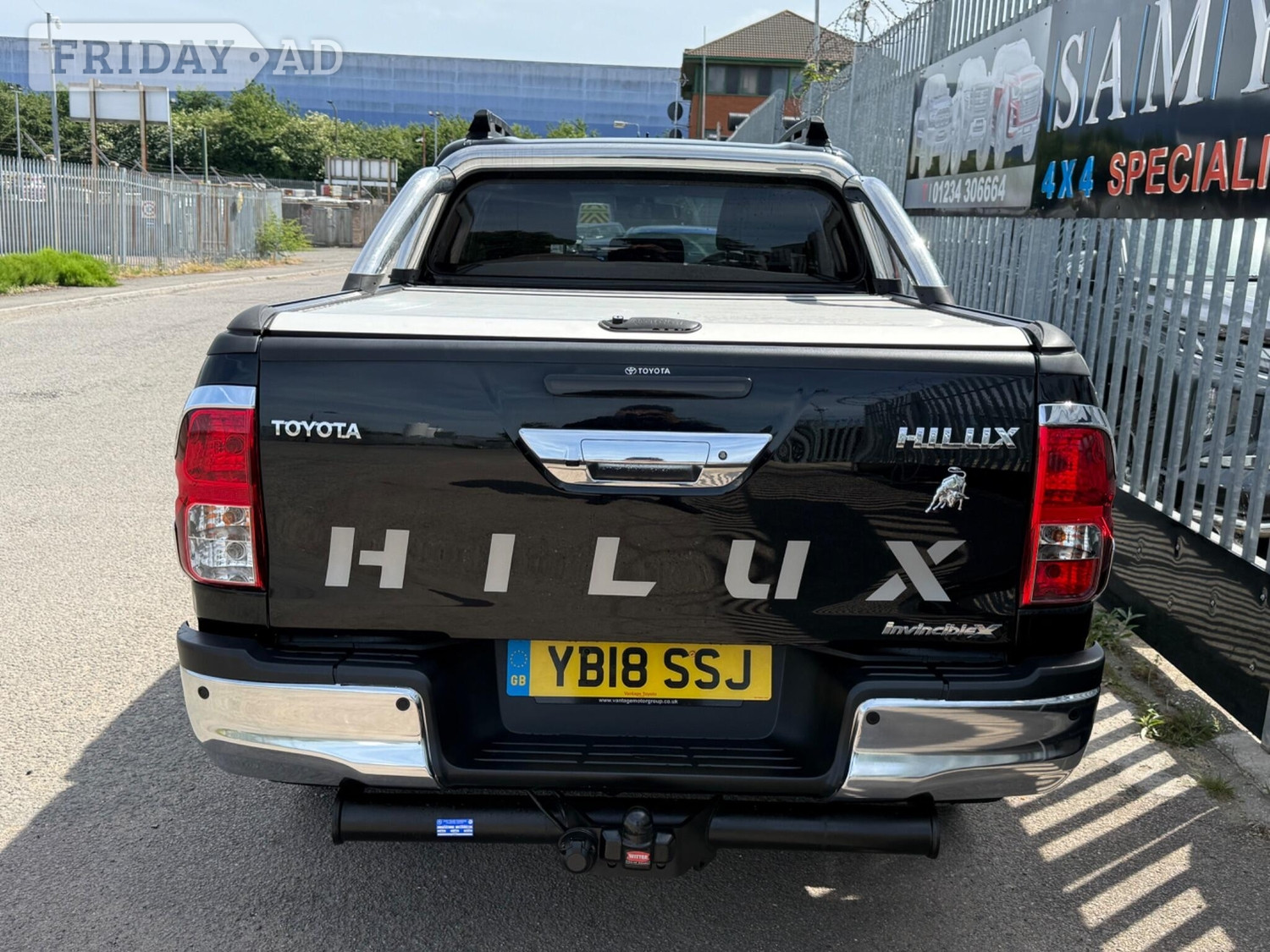 Toyota Hilux 2018 - Vans & Commercial Vehicles