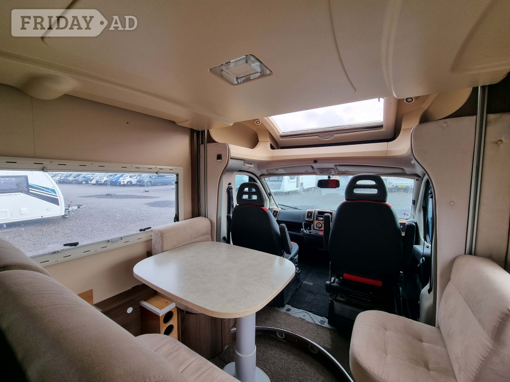 [3 berth ]Chausson Suite Mini