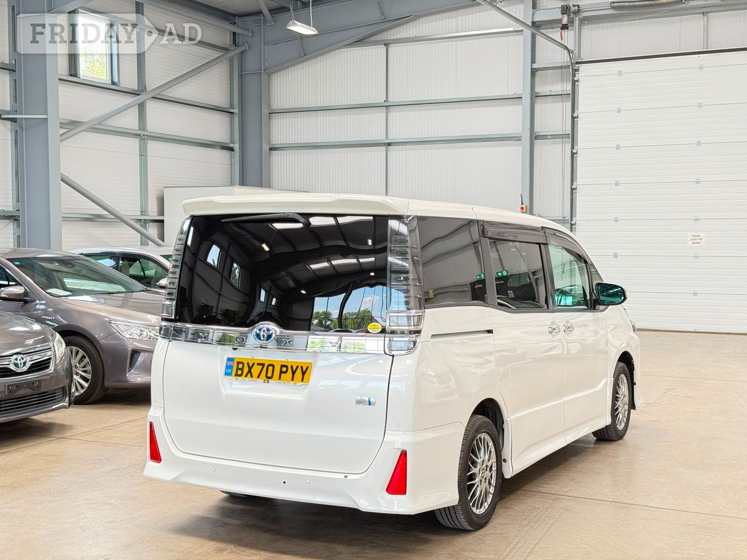 [ berth ]Toyota Voxy