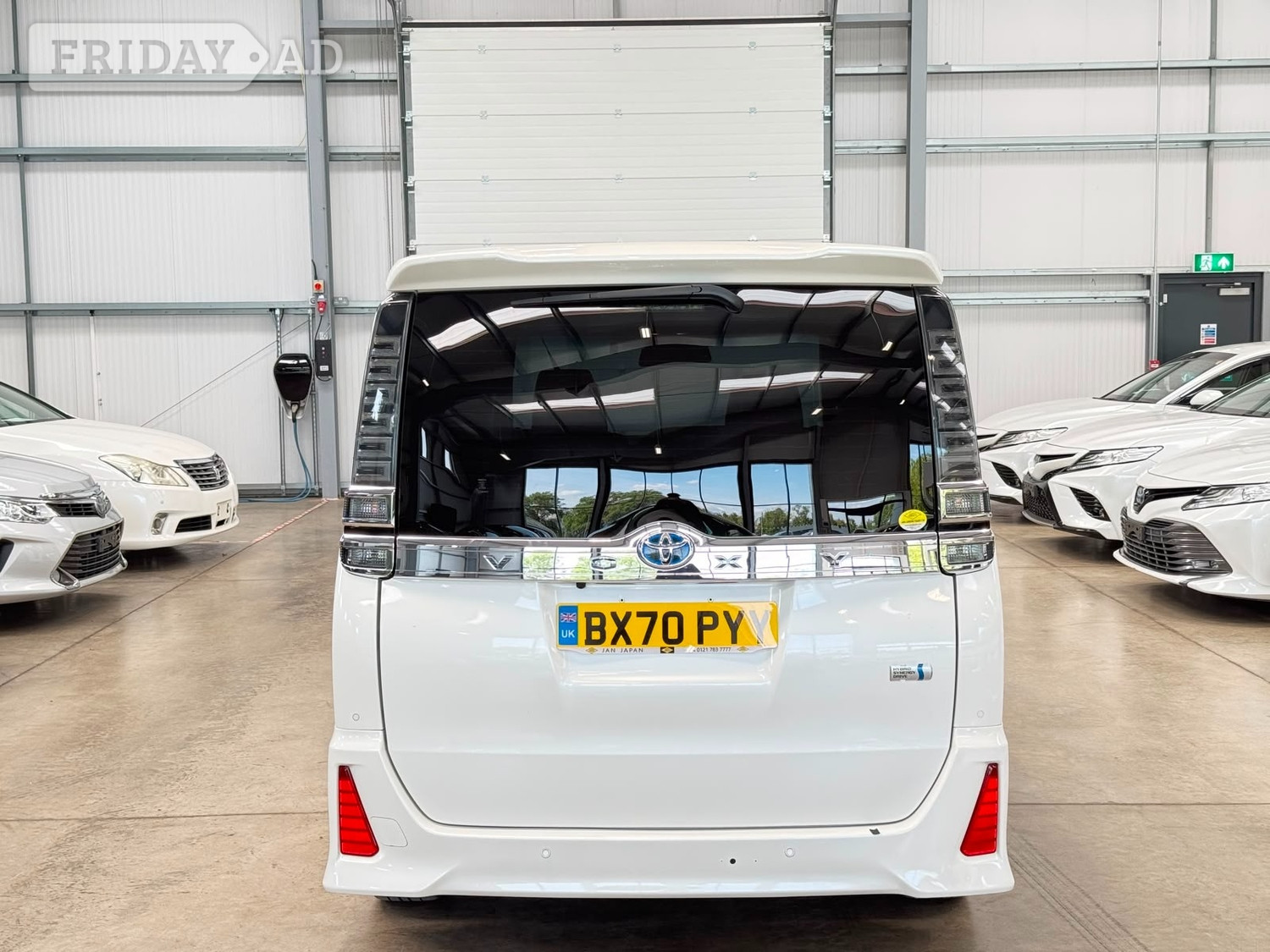Toyota Voxy 2020 - Cars in Reading