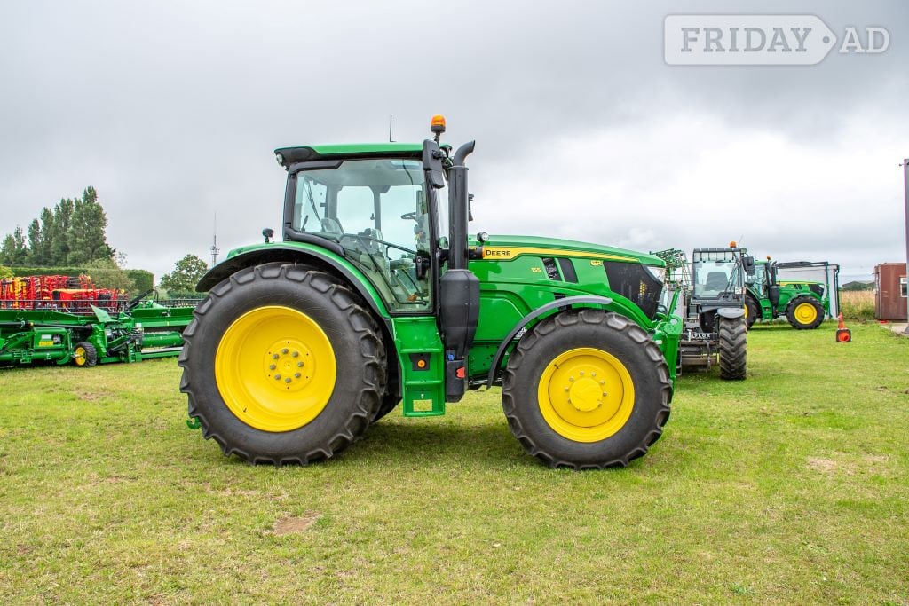 [ berth ]John Deere 6R 155