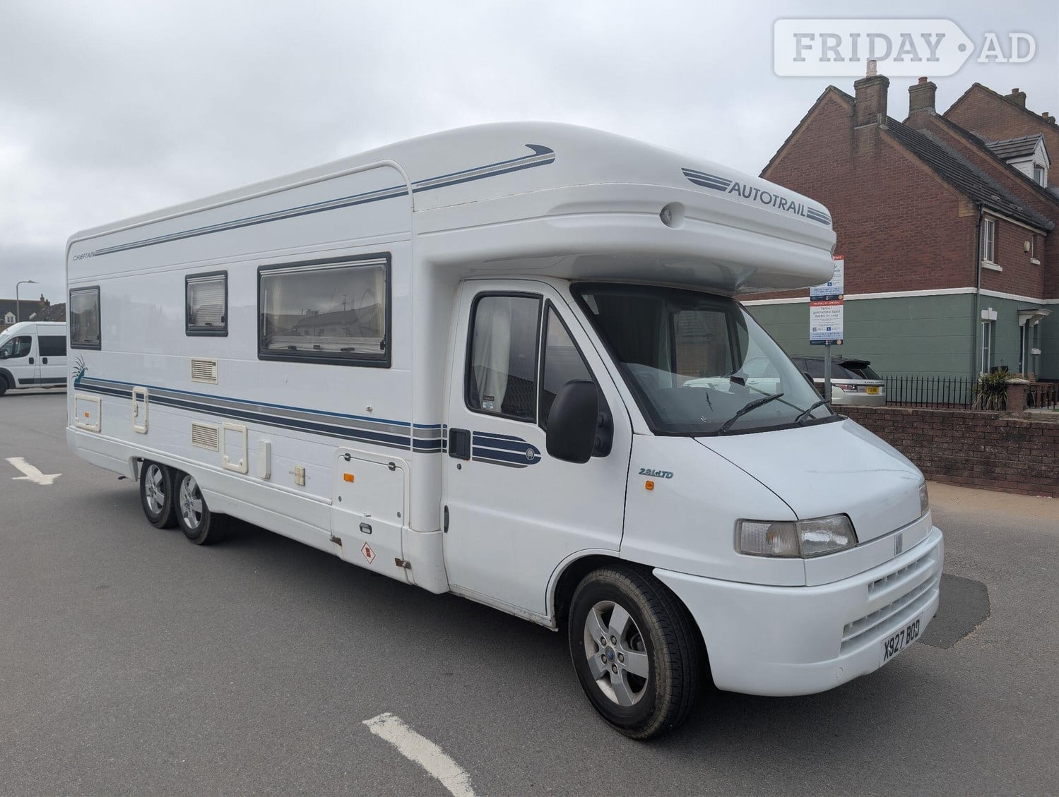 [4 berth ]Auto-Trail Chieftain Off grid