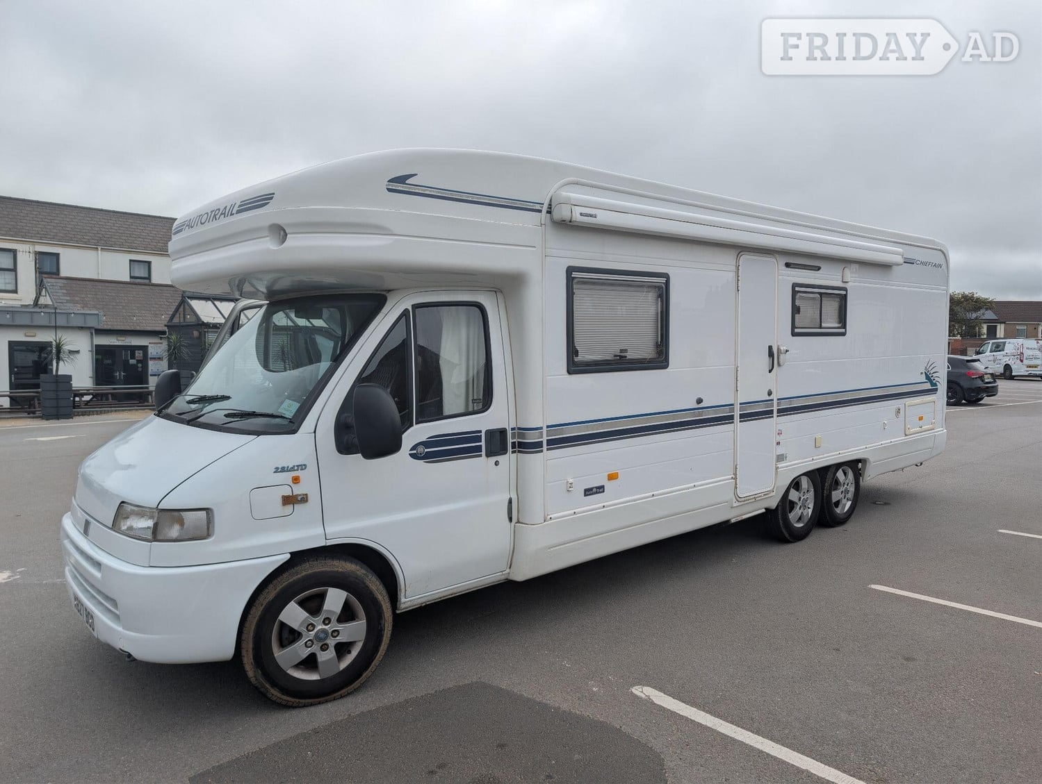 Auto-Trail Chieftain Off grid 2001 for sale - Motorhomes & Caravans in Port Talbot