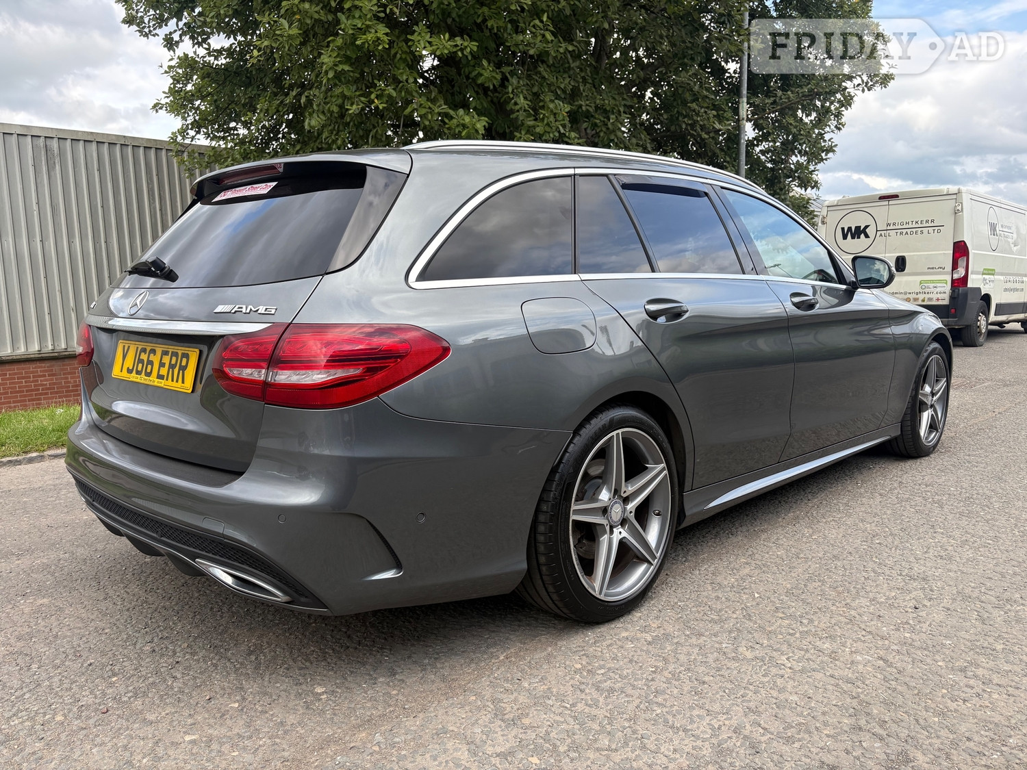 [ berth ]Mercedes-Benz C Class