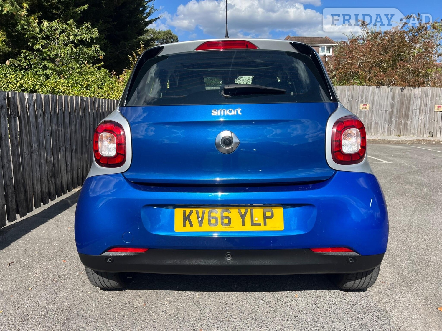 Smart ForFour 2016 - Cars