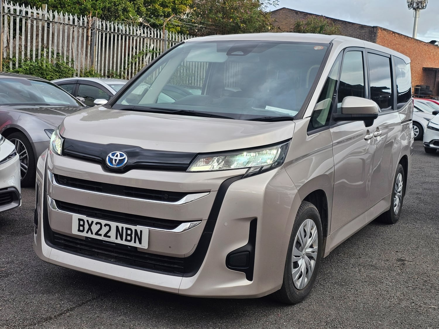 [ berth ]Toyota Noah