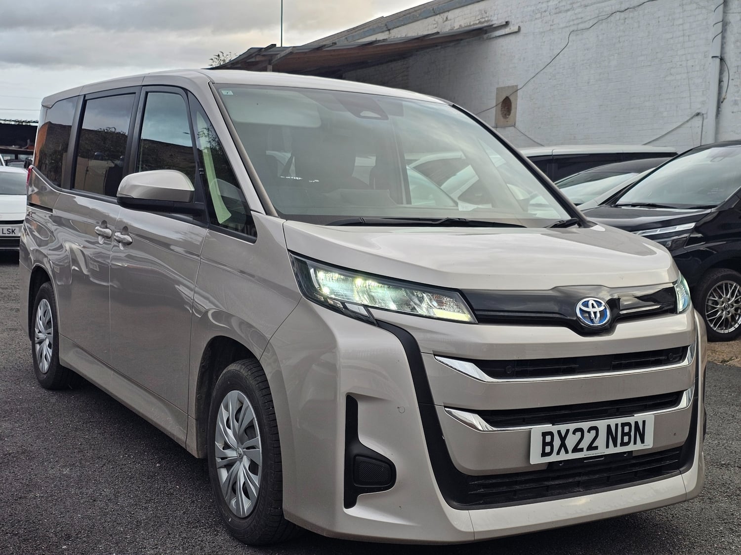 Toyota Noah 2022 - Cars in Coventry