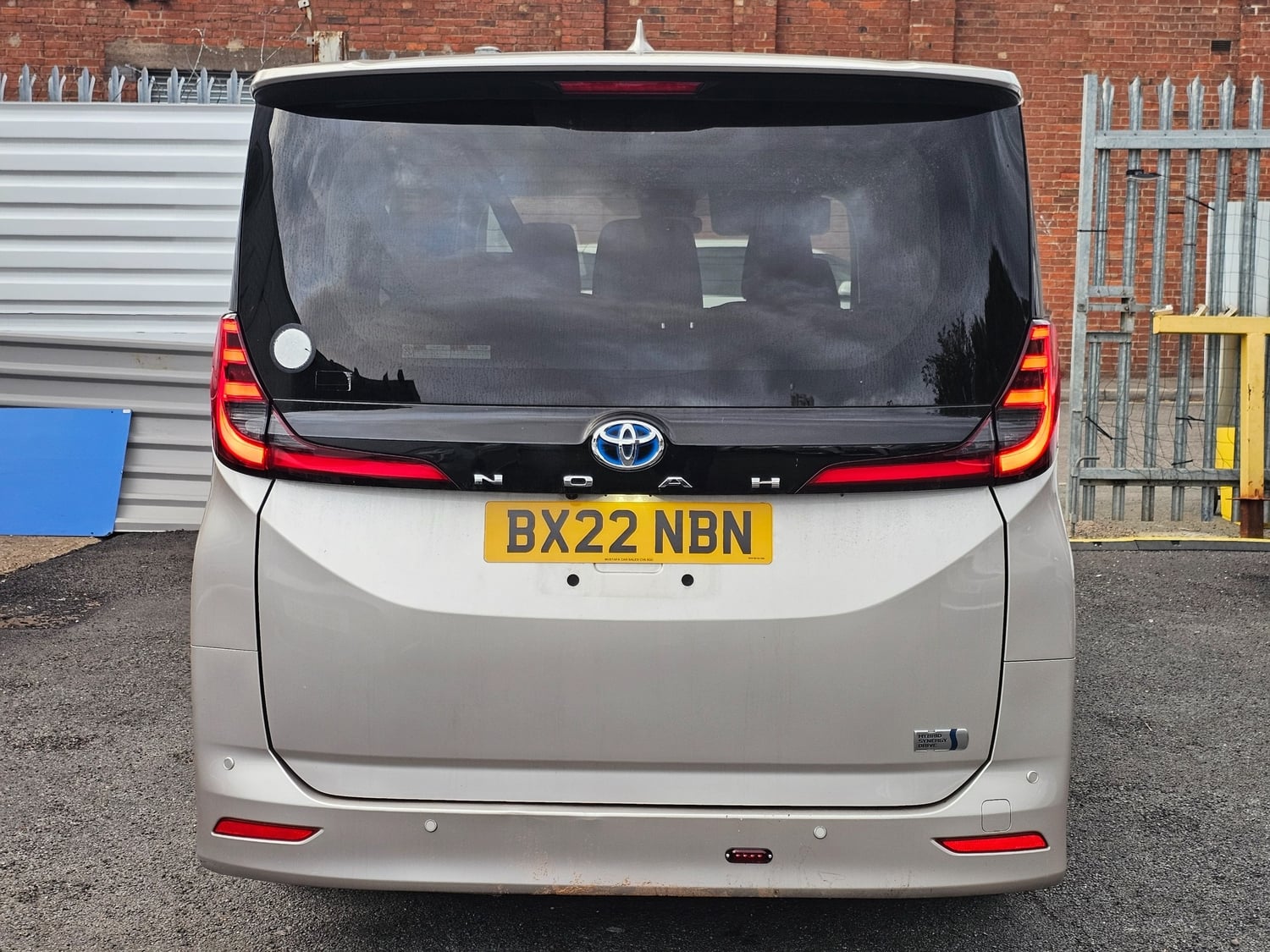 Toyota Noah 2022 - Cars
