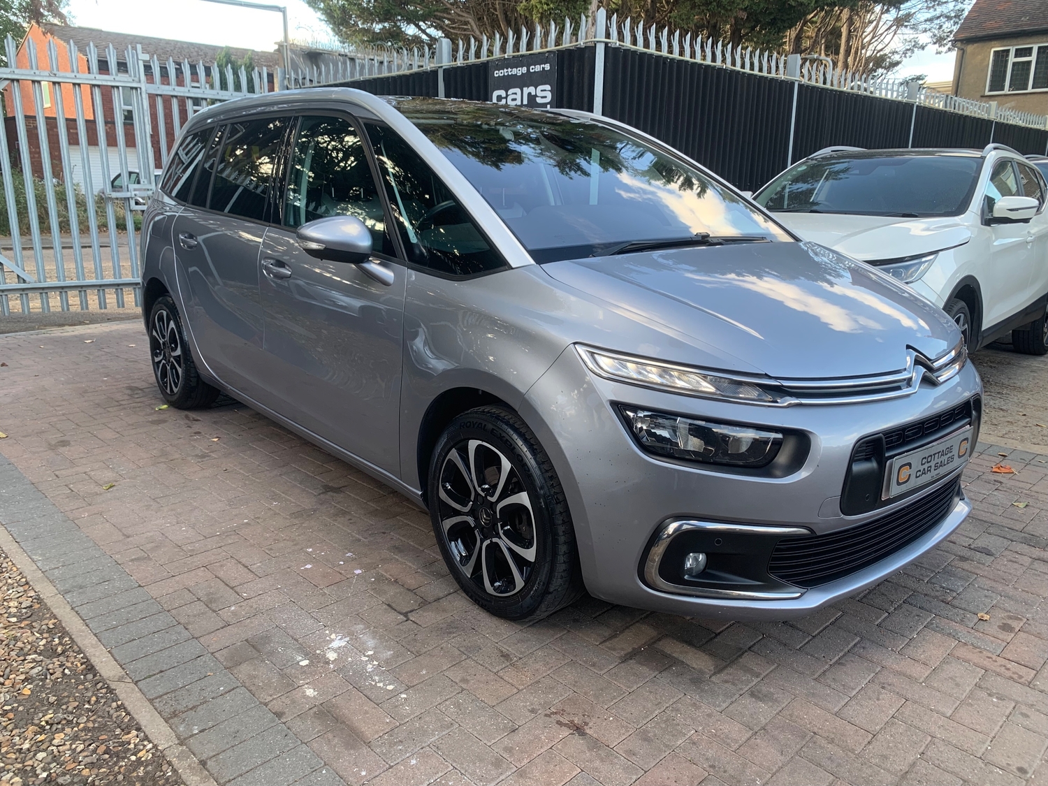 Citroen Grand C4 SpaceTourer Hayes