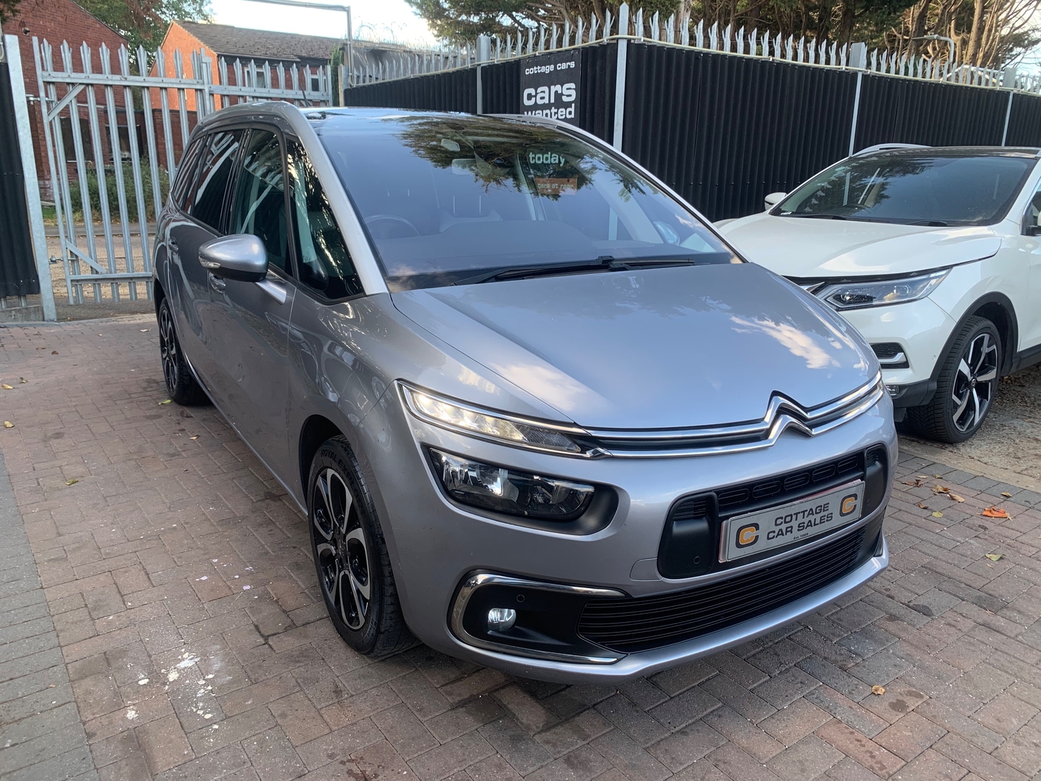 [ berth ]Citroen Grand C4 SpaceTourer