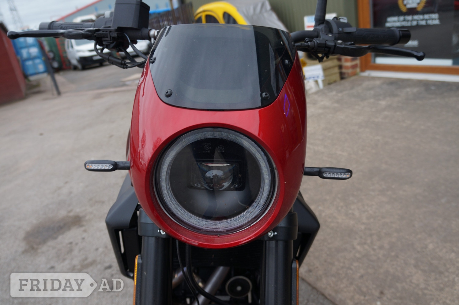 Moto Morini Seiemmezzo 2025 - Motorbikes, Scooters & Quads