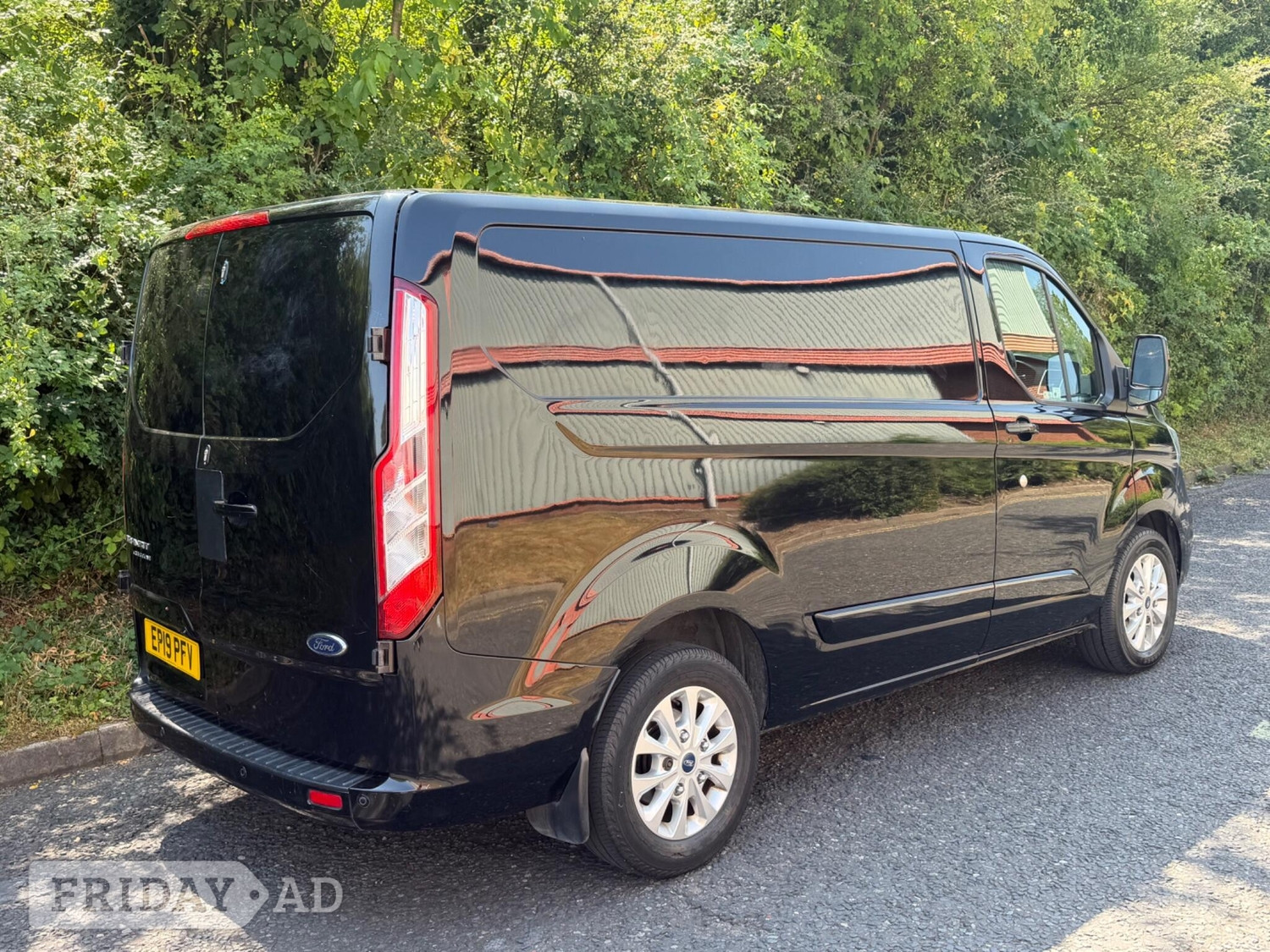 Ford Transit Custom 2019 - Vans & Commercial Vehicles in Mansfield
