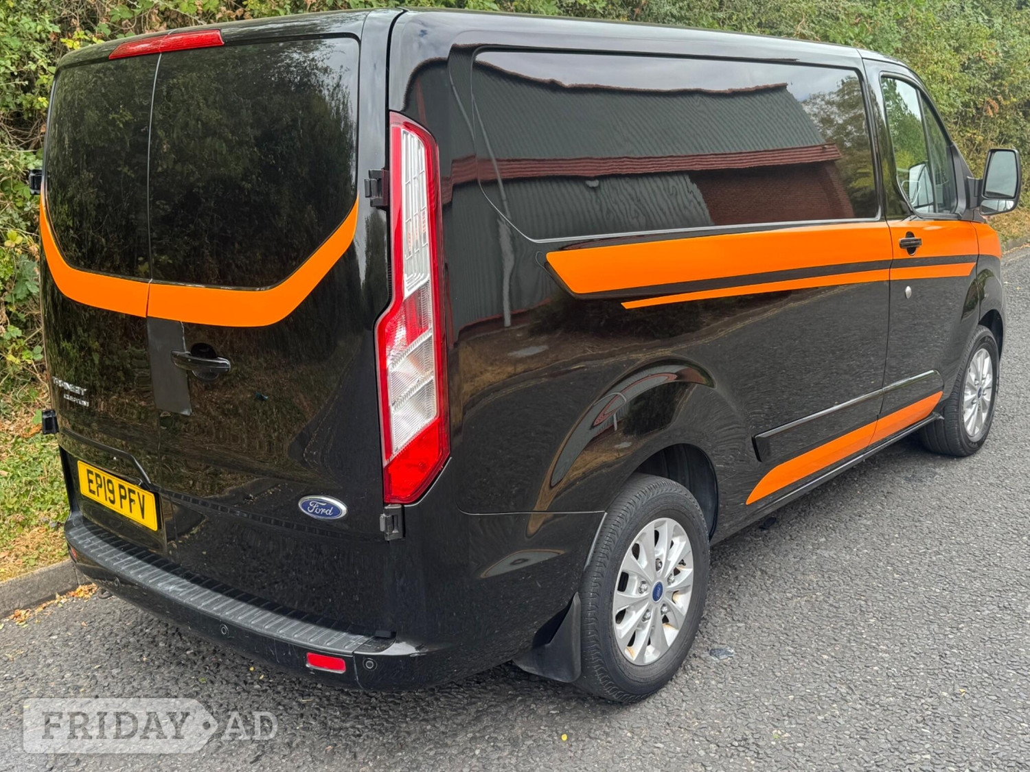 Ford Transit Custom 2019 - Vans & Commercial Vehicles in Mansfield