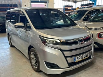 Toyota Noah 2018