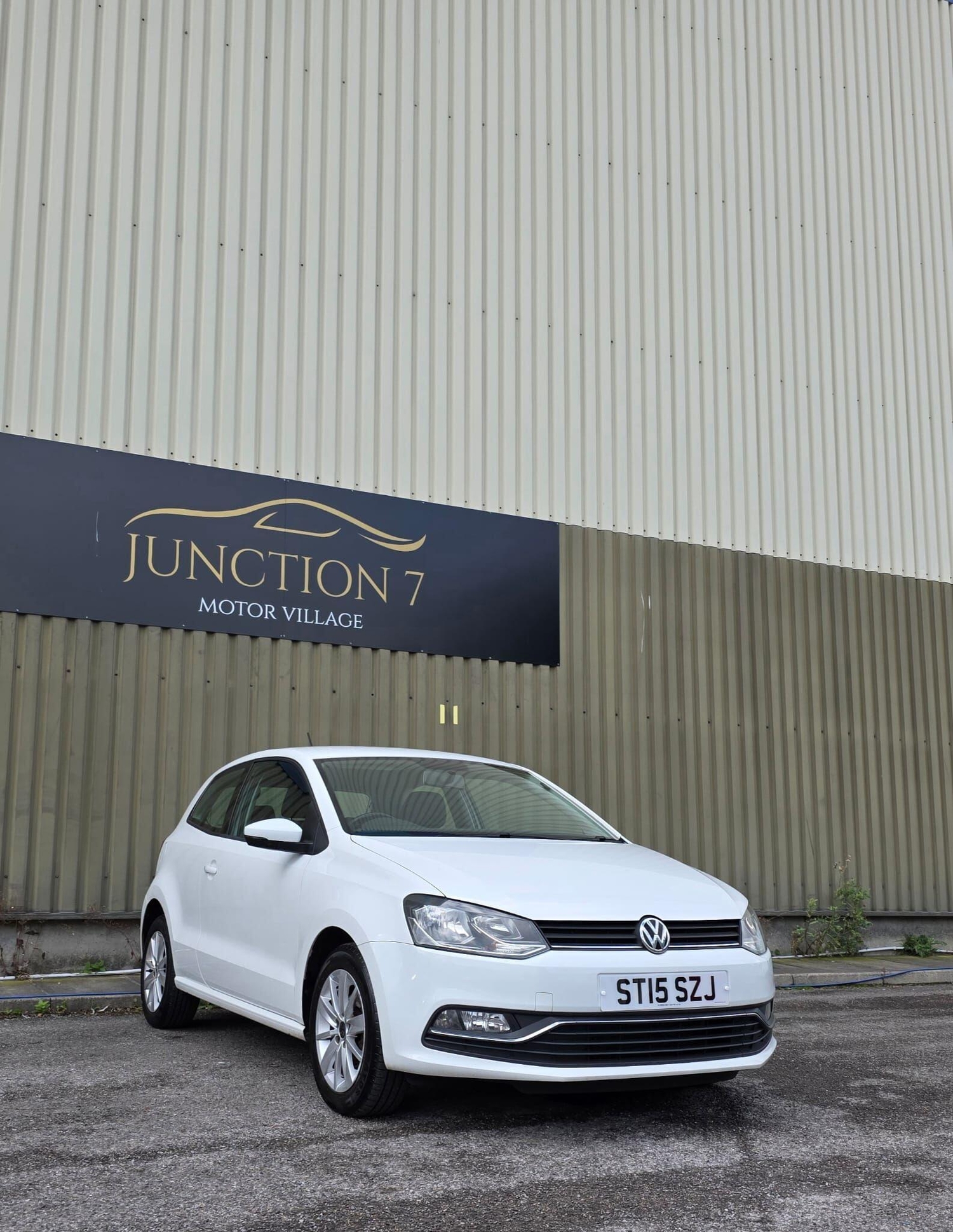 [ berth ]Volkswagen Polo
