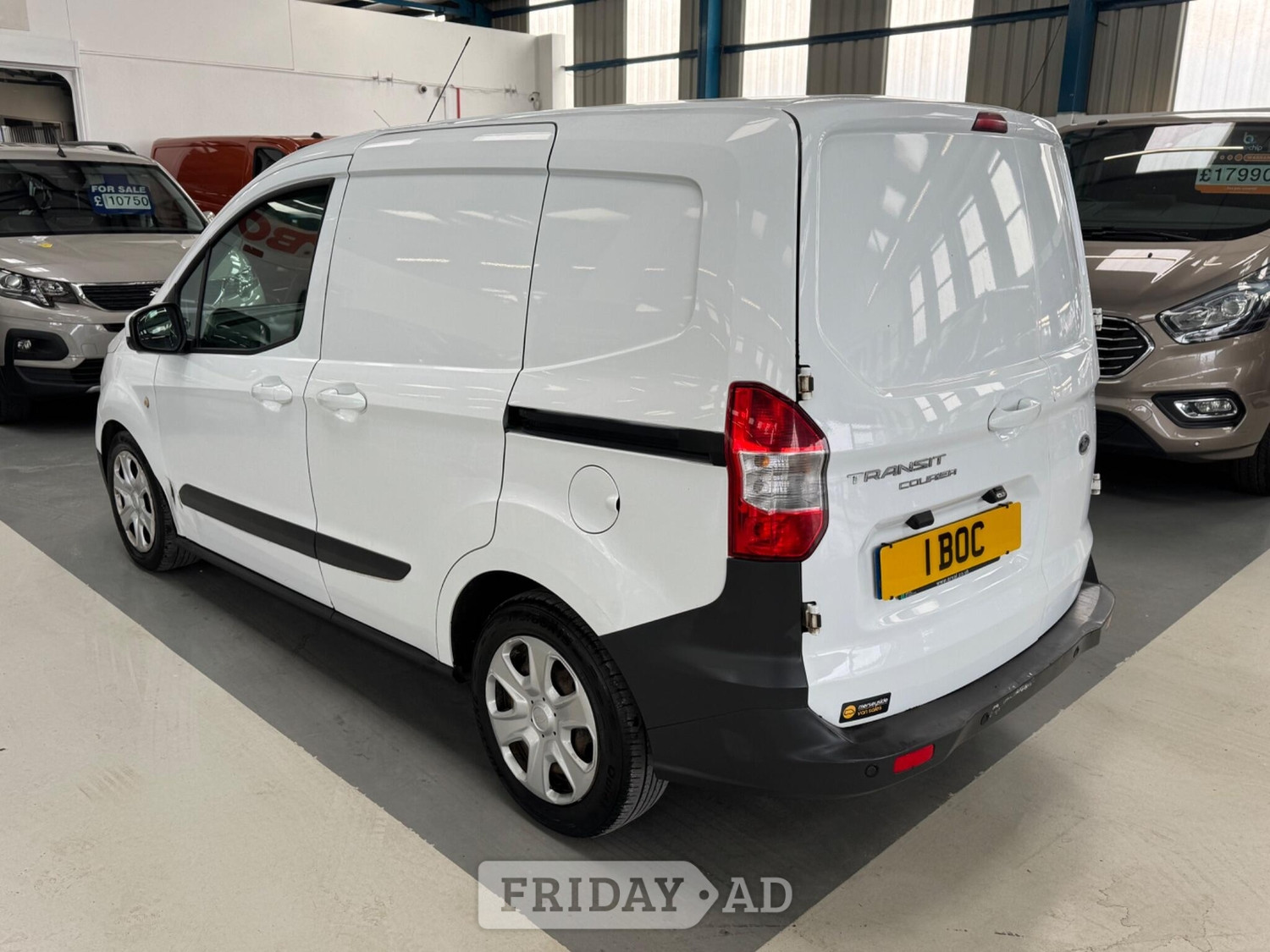 Ford Transit Courier 2016 - Vans & Commercial Vehicles