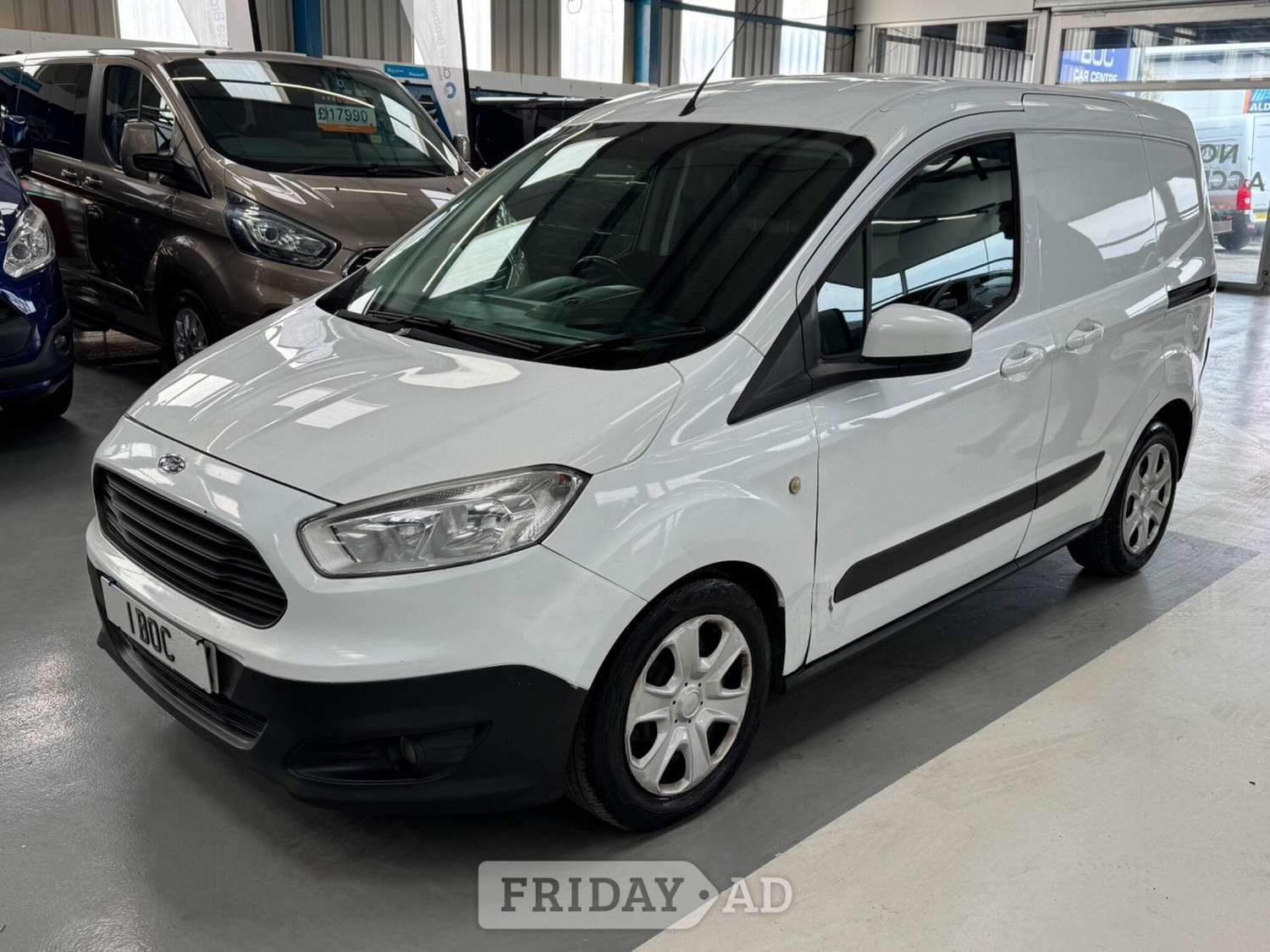 [ berth ]Ford Transit Courier