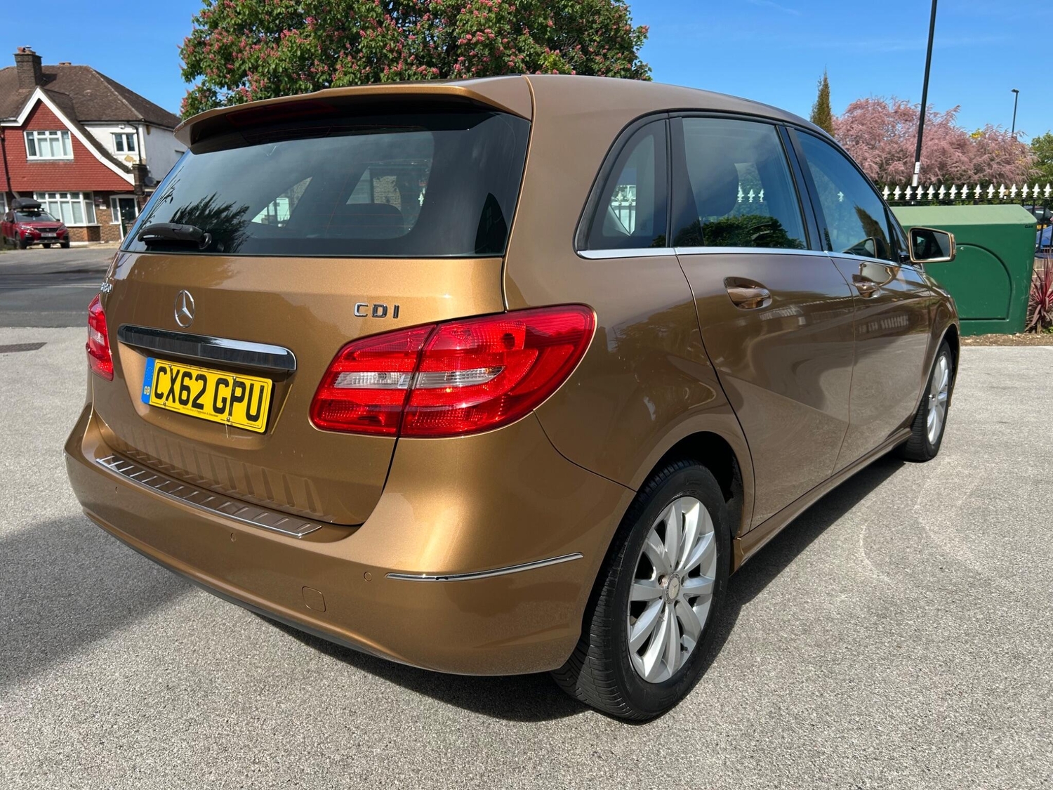 Mercedes-Benz B Class 2012 - Cars in Croydon