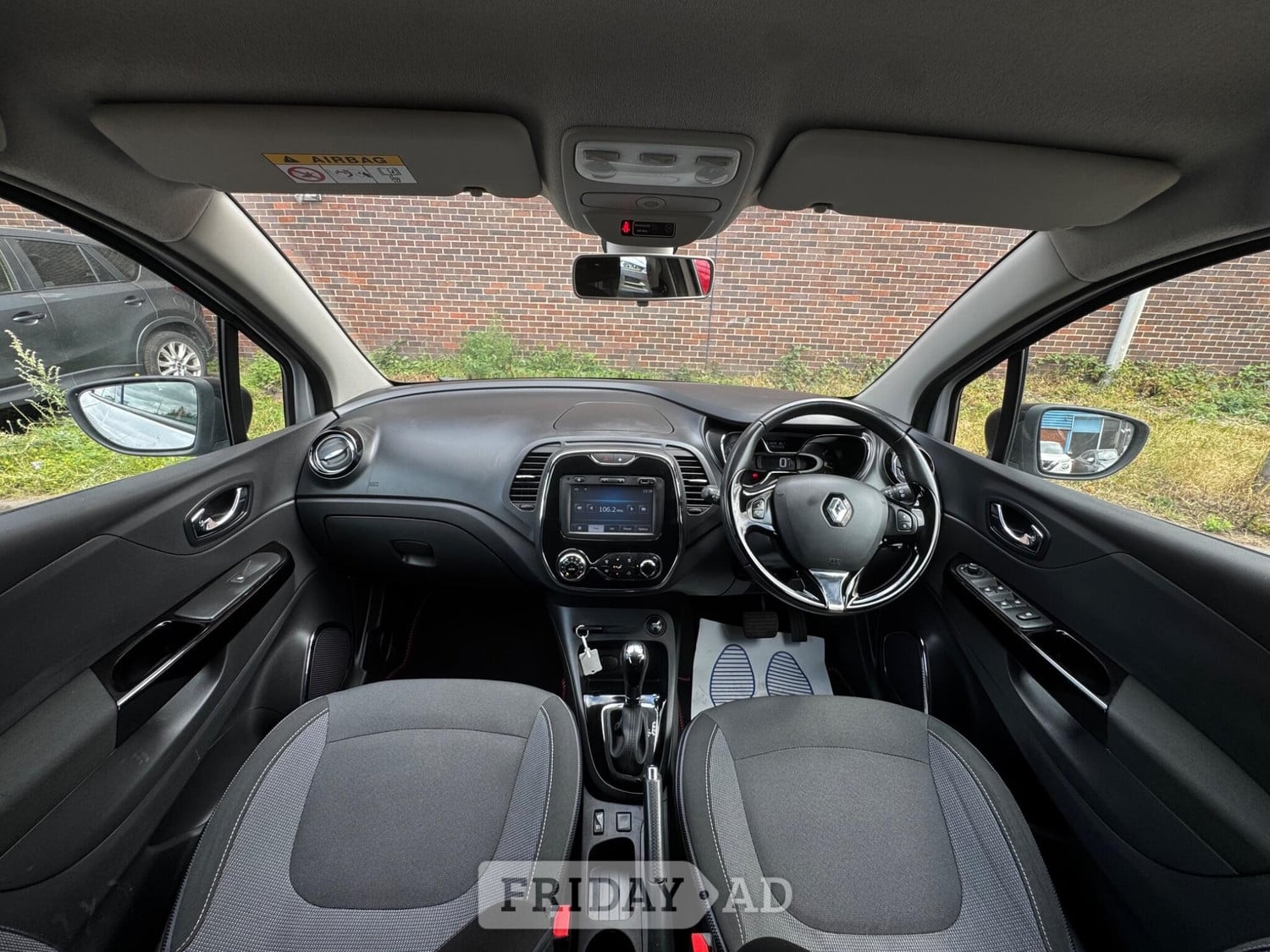 [ berth ]Renault Captur