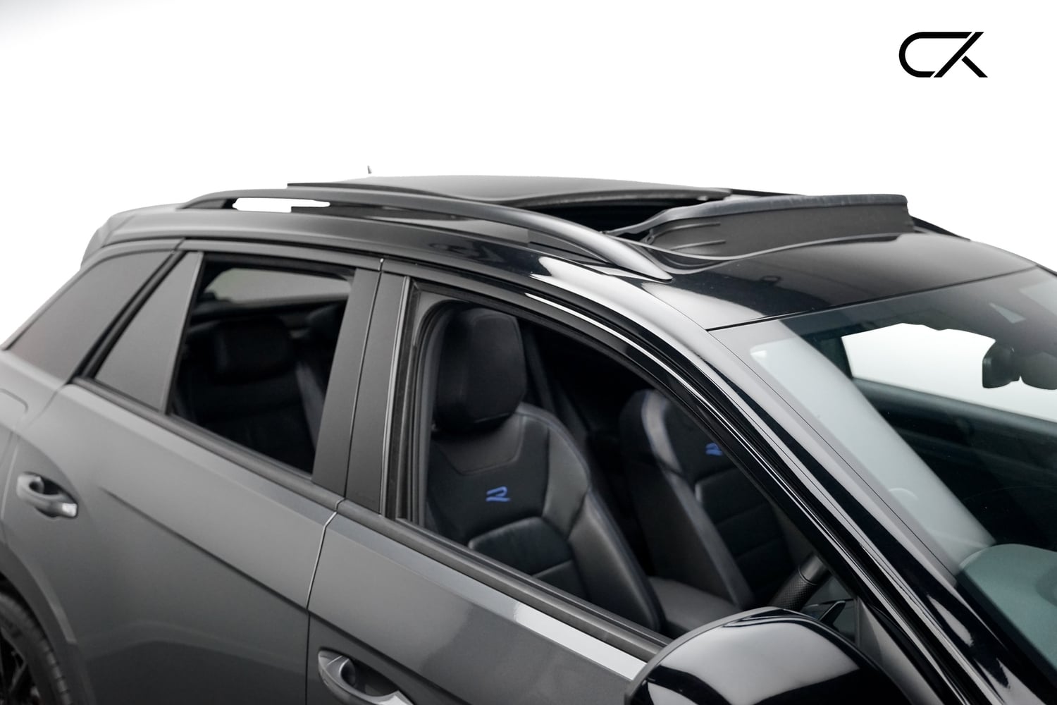 Volkswagen T-Roc 2023 - Cars