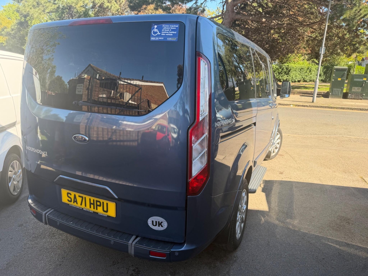 Ford Tourneo Custom 2021 - Vans & Commercial Vehicles