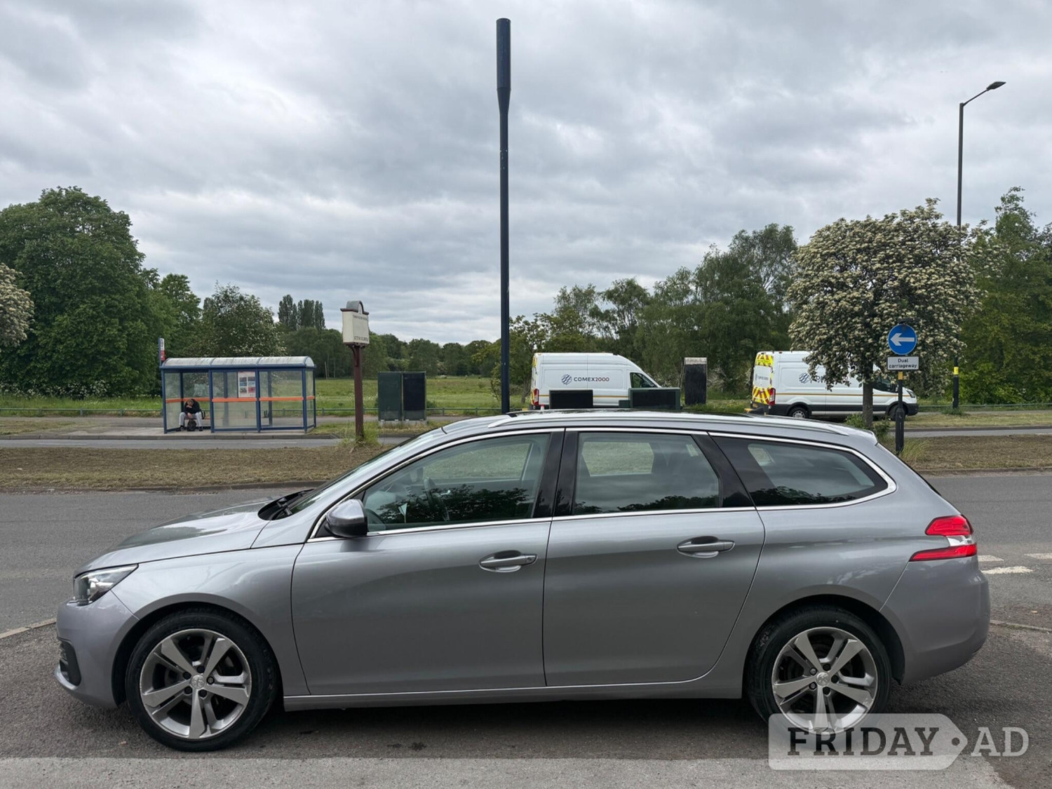 Peugeot 308 SW 2019 - Cars