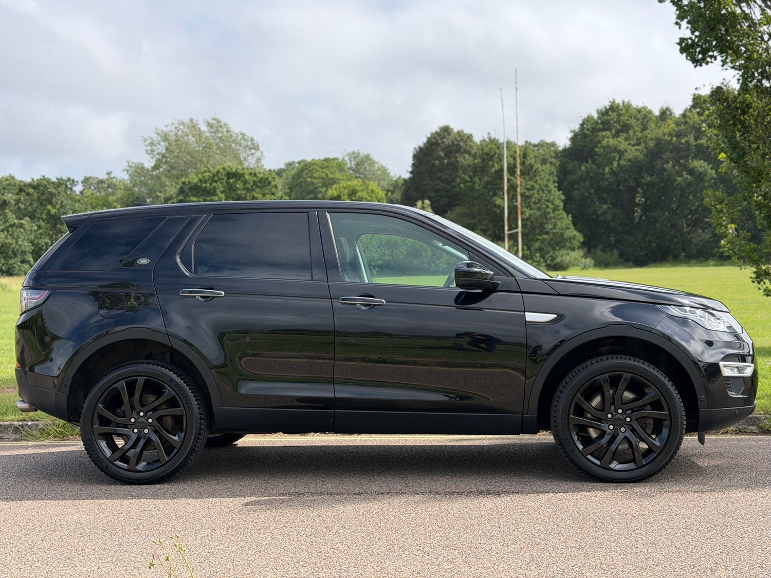 Land Rover Discovery Sport 2017 - Cars in Fareham