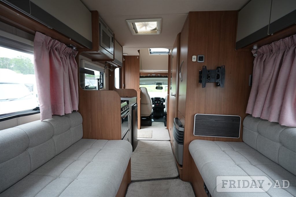 [4 berth ]Auto-Trail Tribute T-625