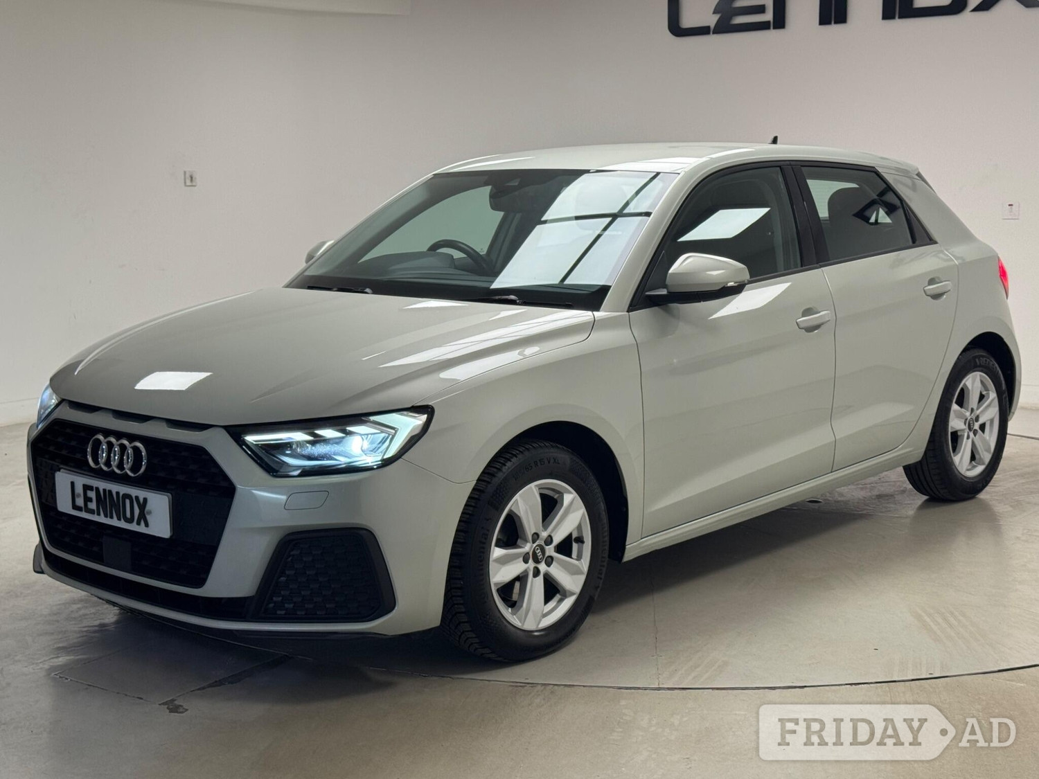 [ berth ]Audi A1