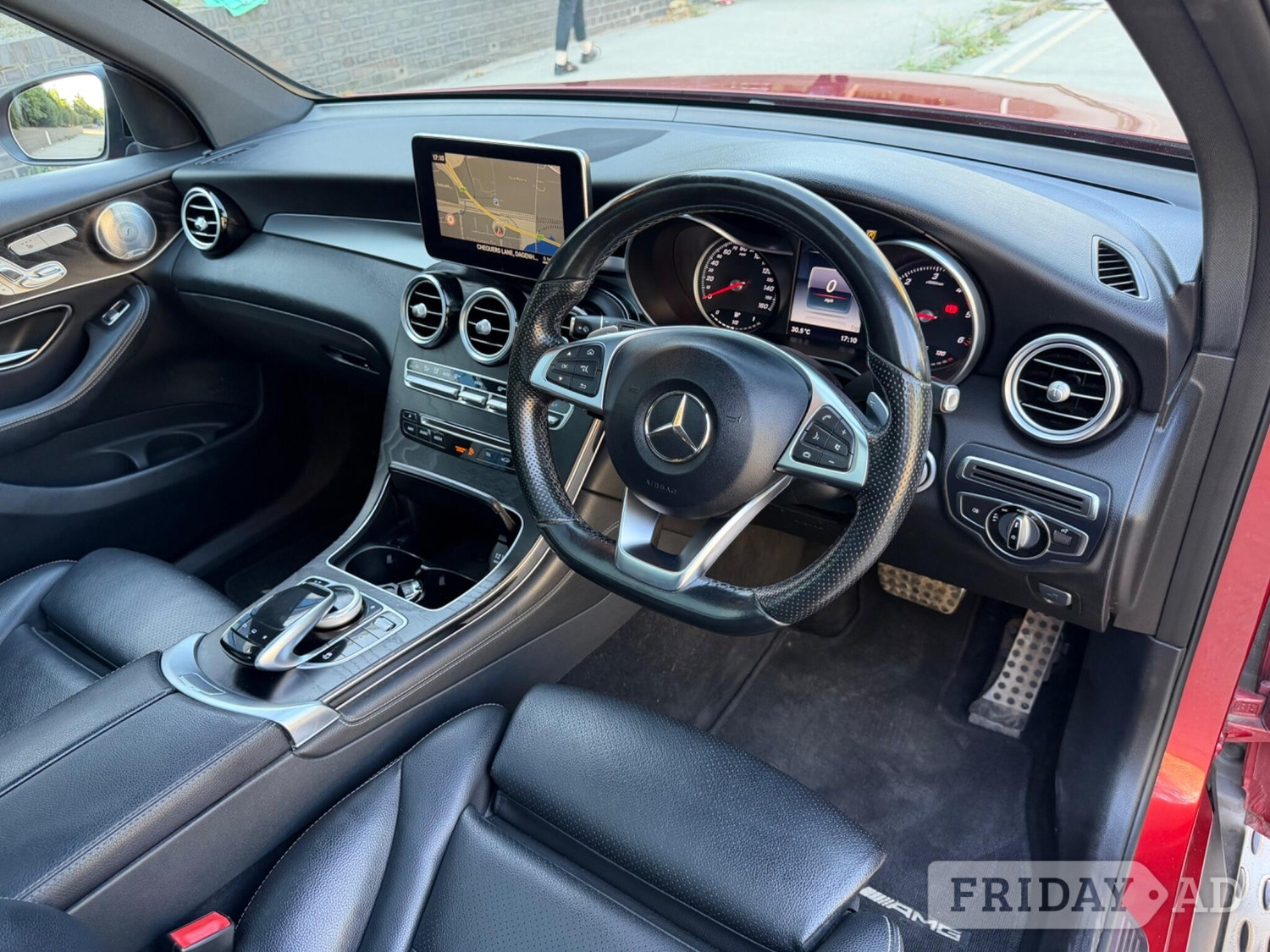 [ berth ]Mercedes-Benz GLC