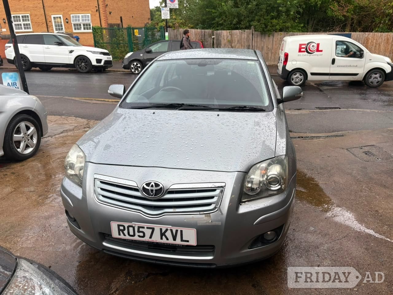 Toyota Avensis 2008 in Harrow