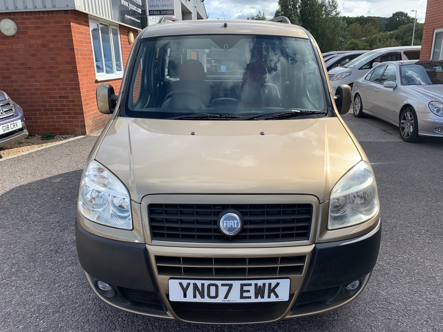 [ berth ]Fiat Doblo