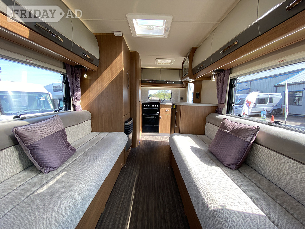 Auto-Trail Tracker EKS Newark