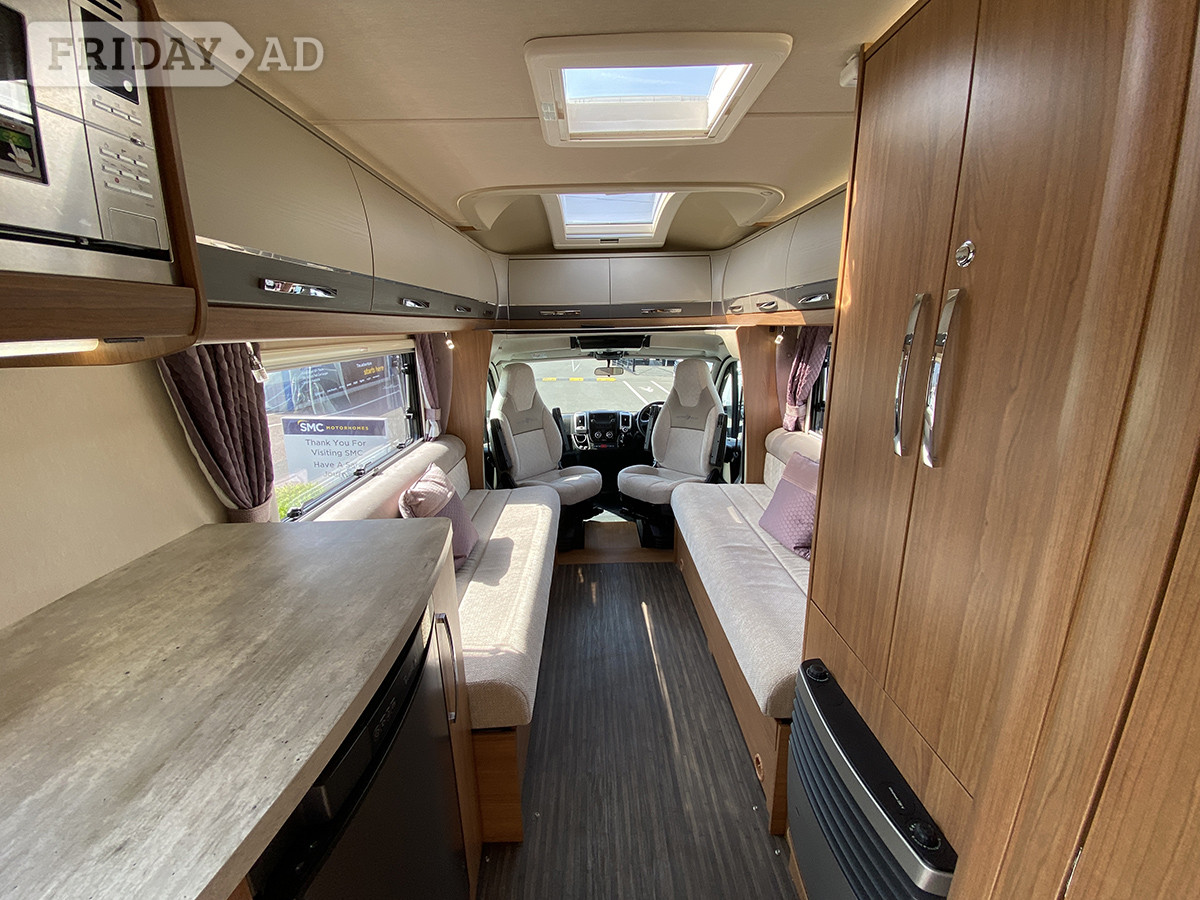 [2 berth ]Auto-Trail Tracker EKS
