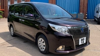 Toyota Voxy 2015