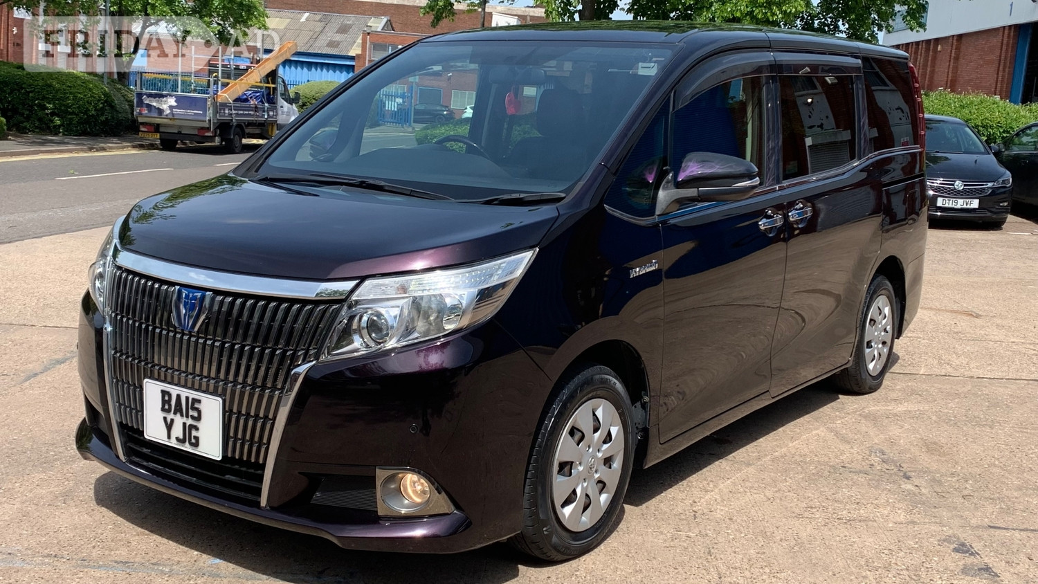 Toyota Voxy 2015 - Cars