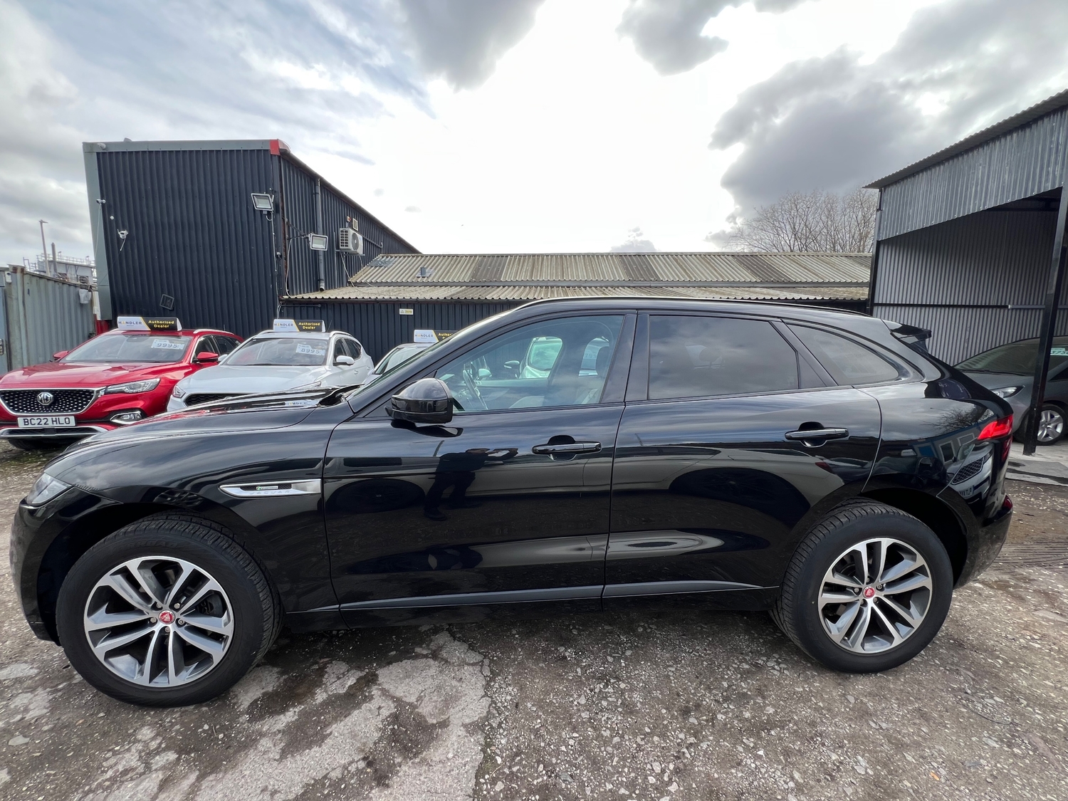 Jaguar F-Pace 2018 - Cars in Oldbury