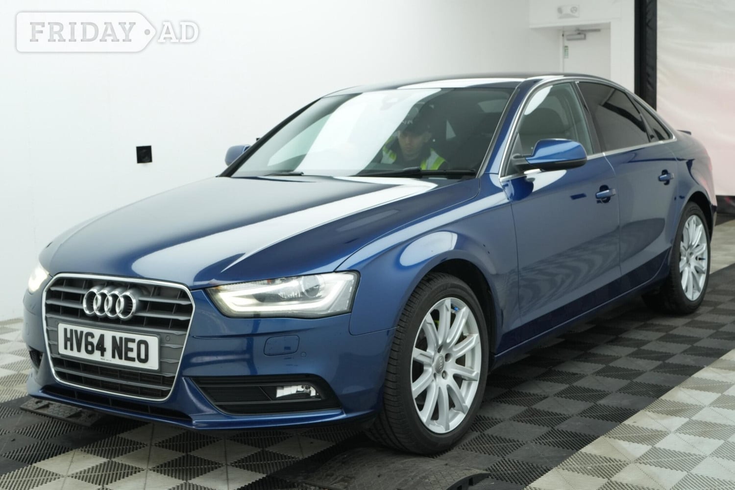 [ berth ]Audi A4