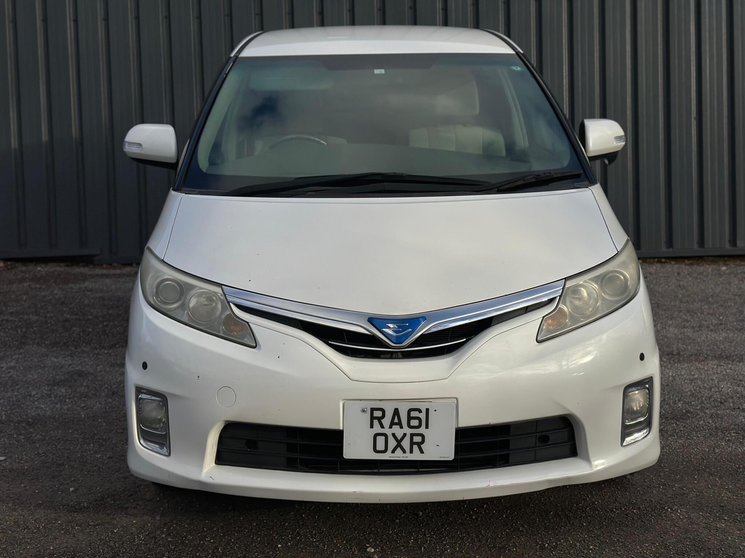 Toyota Estima Farnham