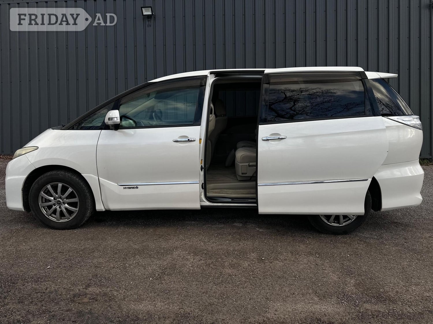 Toyota Estima 2011 - Cars