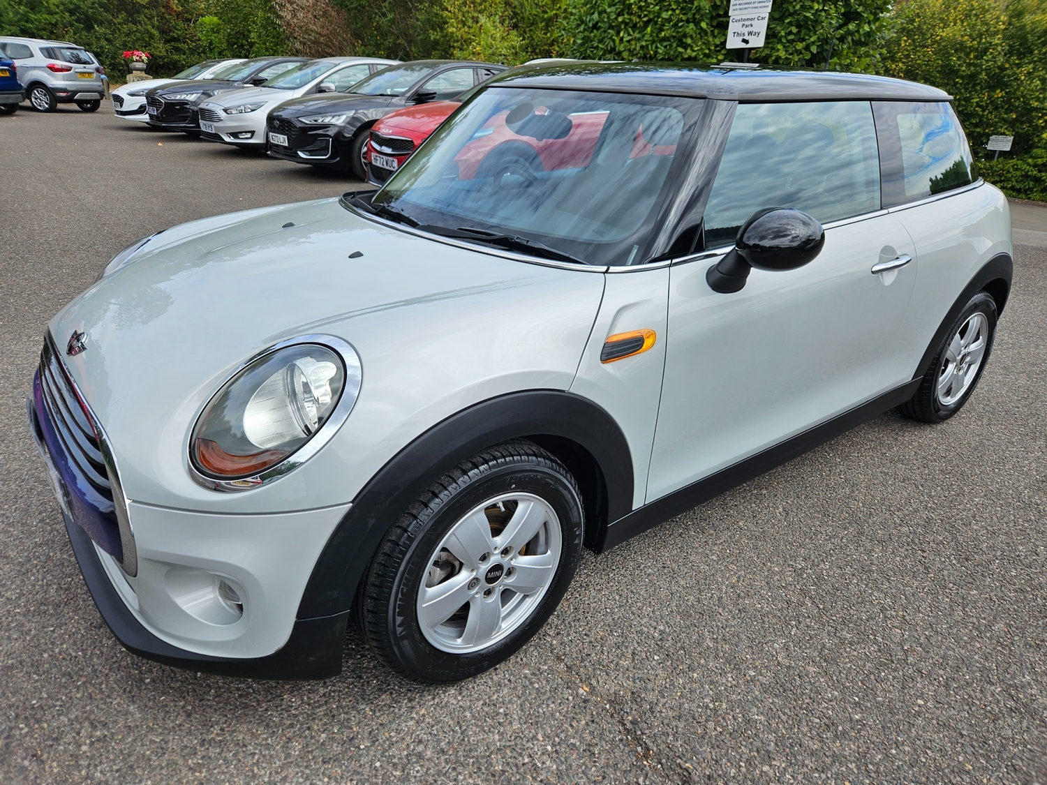 Mini Hatch 2017 - Cars