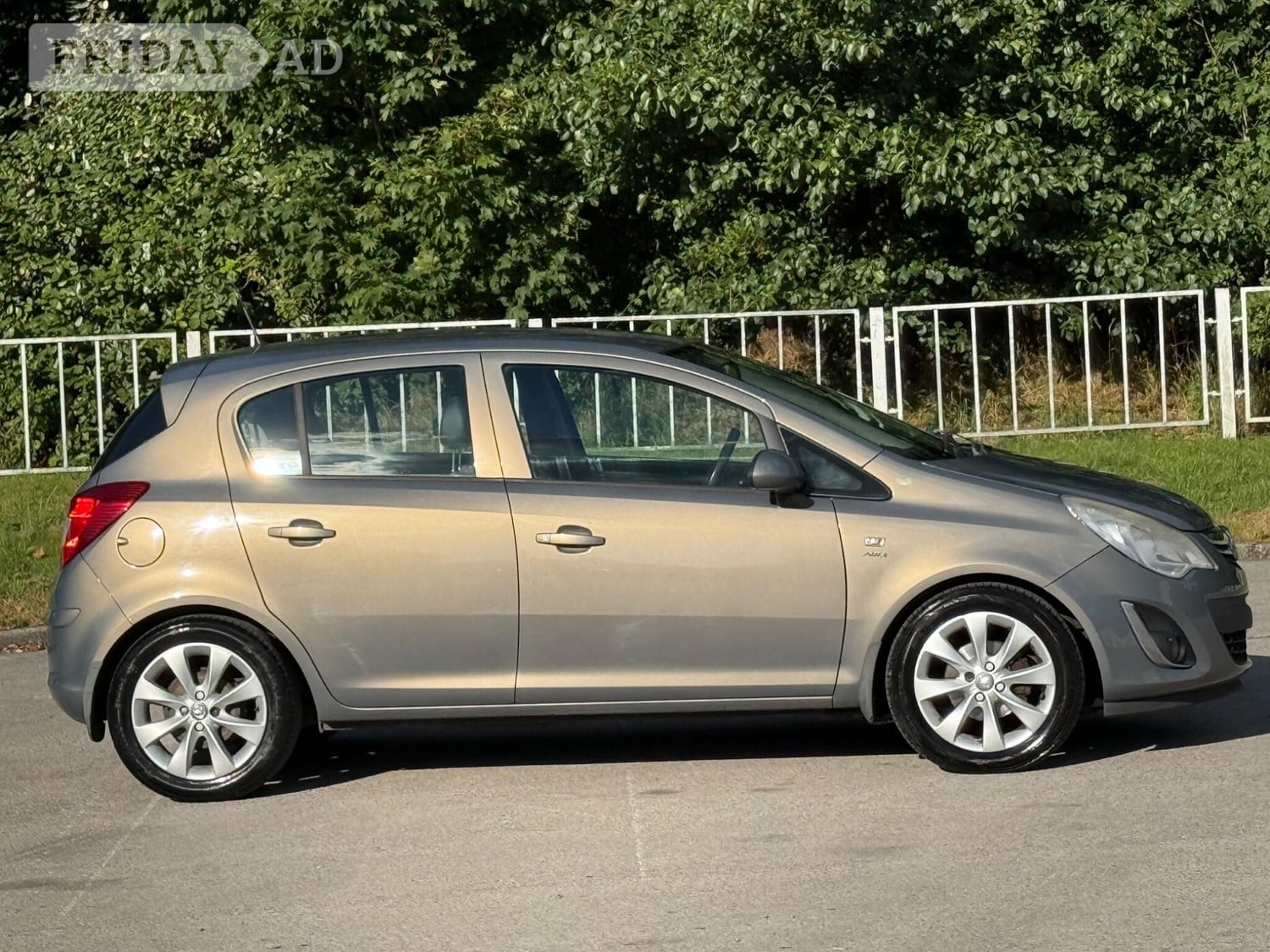Vauxhall Corsa 2012 - Cars in Stockport